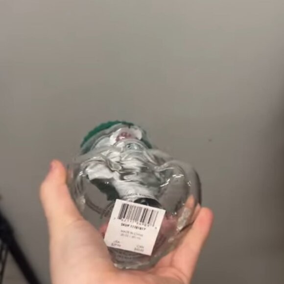 Starbuck Bearista Cup - Picture 2 of 4